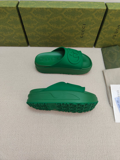 GG Lide Sandal With Interlocking Green Rubber 788123