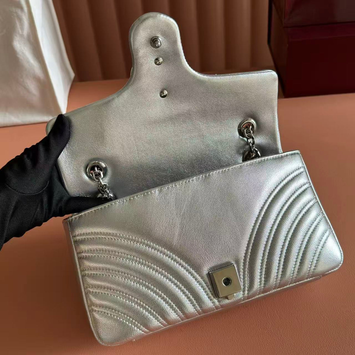 GG Marmont Small Shoulder Bag Metallic Silver Leather
