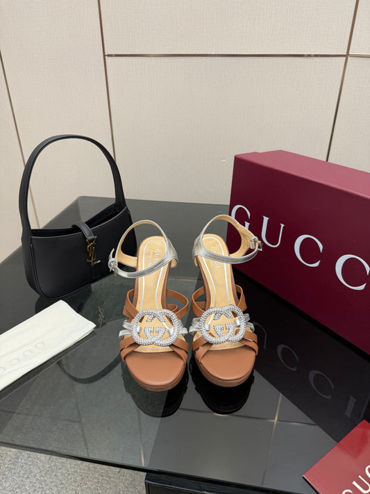 GG Pump 10.5cm With Crystal Interlocking G Brown Sliver Leather