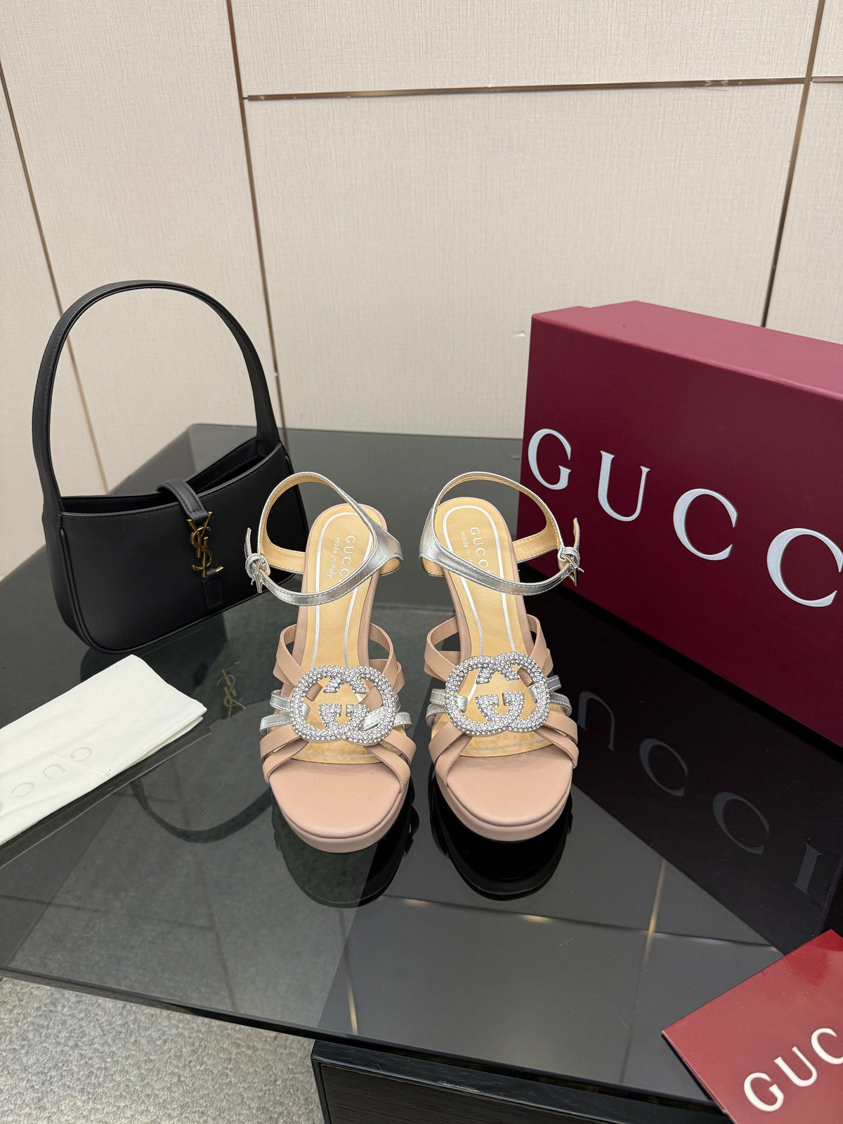 GG Pump 10.5cm With Crystal Interlocking G Beige Sliver Leather