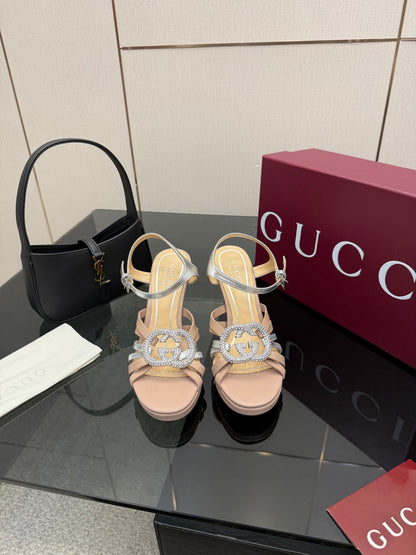 GG Pump 10.5cm With Crystal Interlocking G Beige Sliver Leather