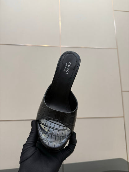 GG 26s Sandal 12cm Black Embossed Leather 828216
