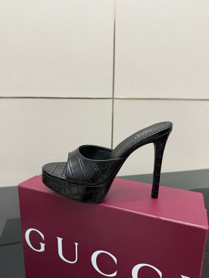 GG 26s Sandal 12cm Black Embossed Leather 828216