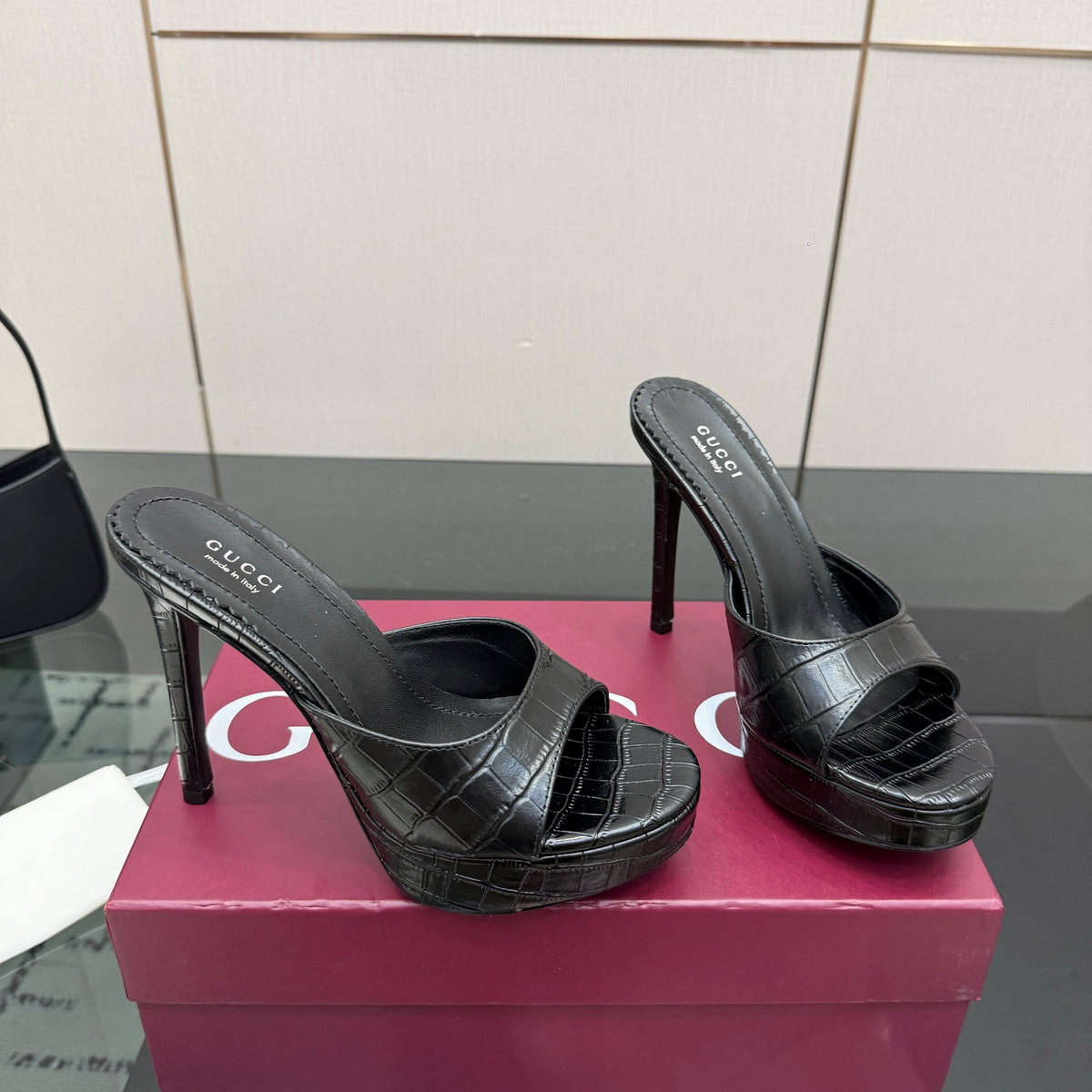 GG 26s Sandal 12cm Black Embossed Leather 828216