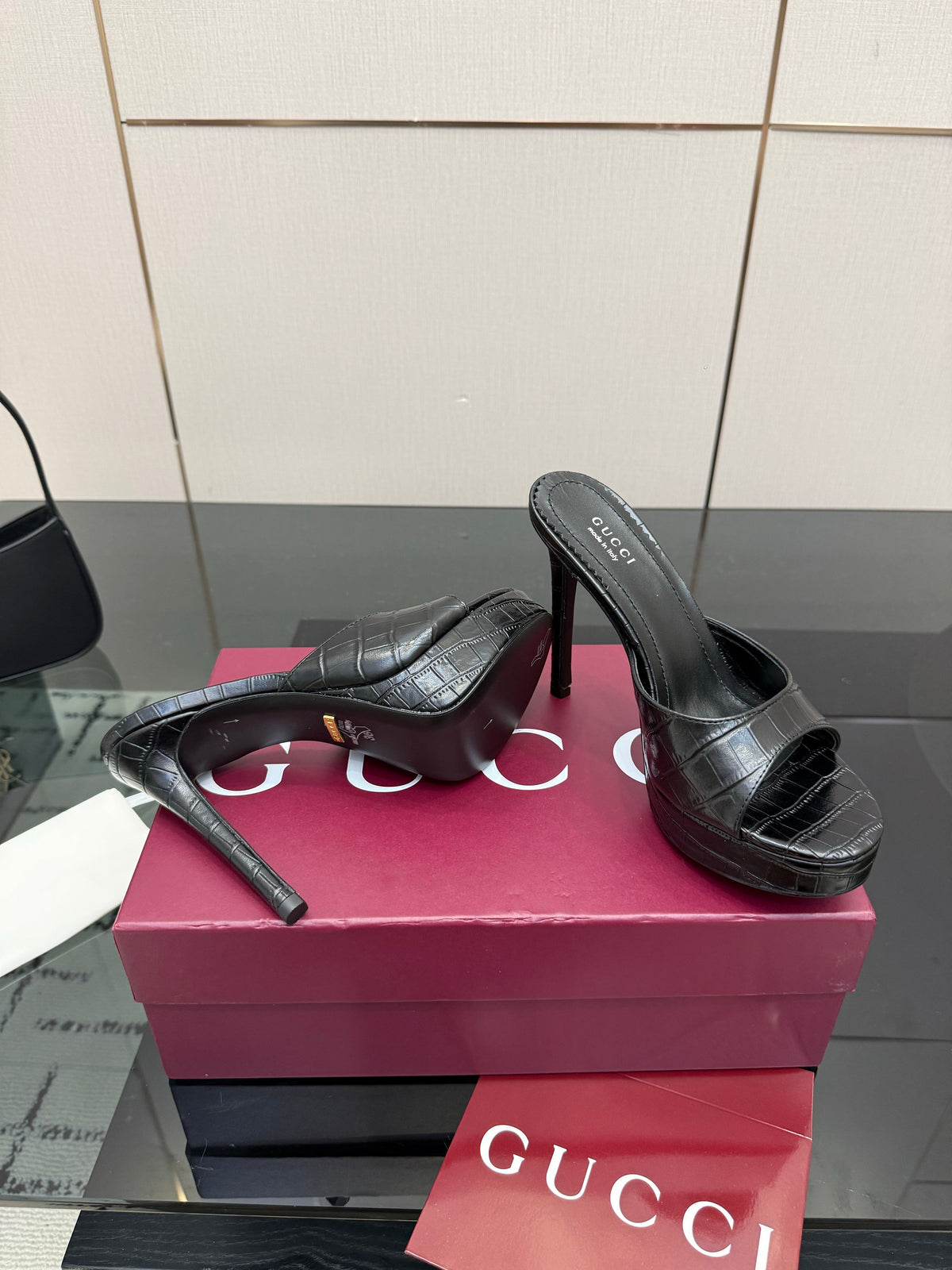 GG 26s Sandal 12cm Black Embossed Leather 828216