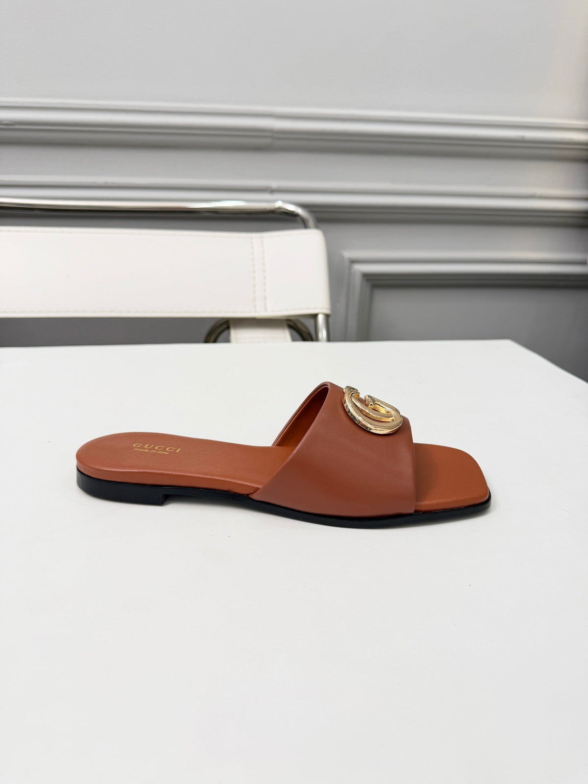 GG 2026 Early Spring Mule Brown Sheepskin 688522