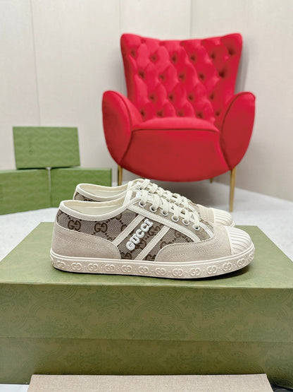 GG TRAINER SCALLOPED TOE LIGHT GRAY DENIM