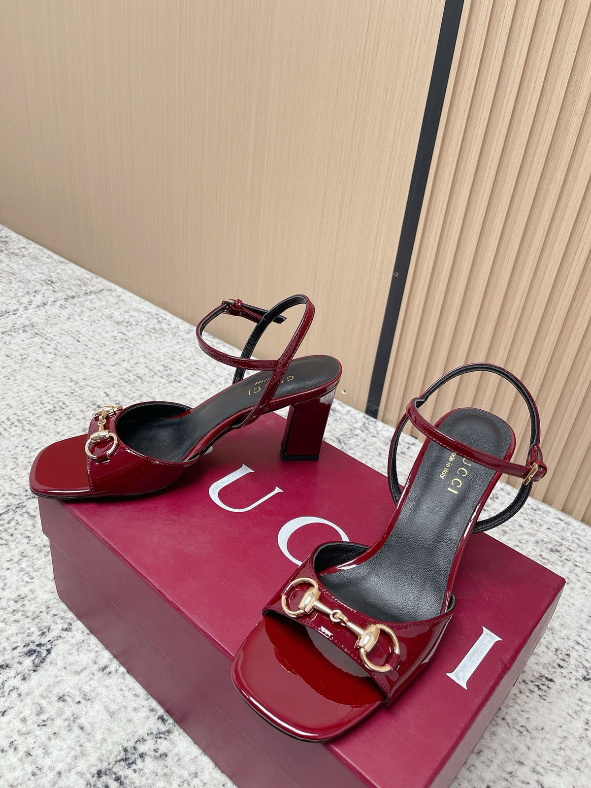 GG Signora Sandals 8.5cm Burgundy Shiny Leather 752218