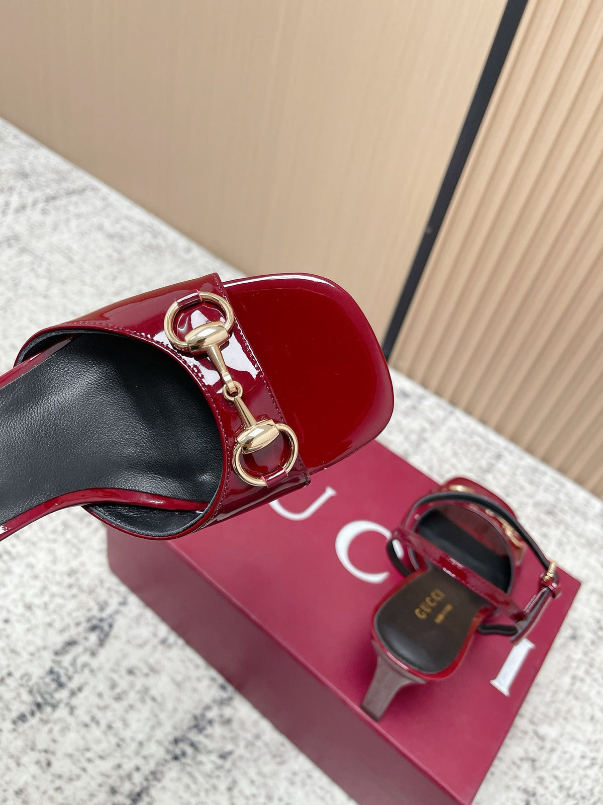 GG Signora Sandals 8.5cm Burgundy Shiny Leather 752218