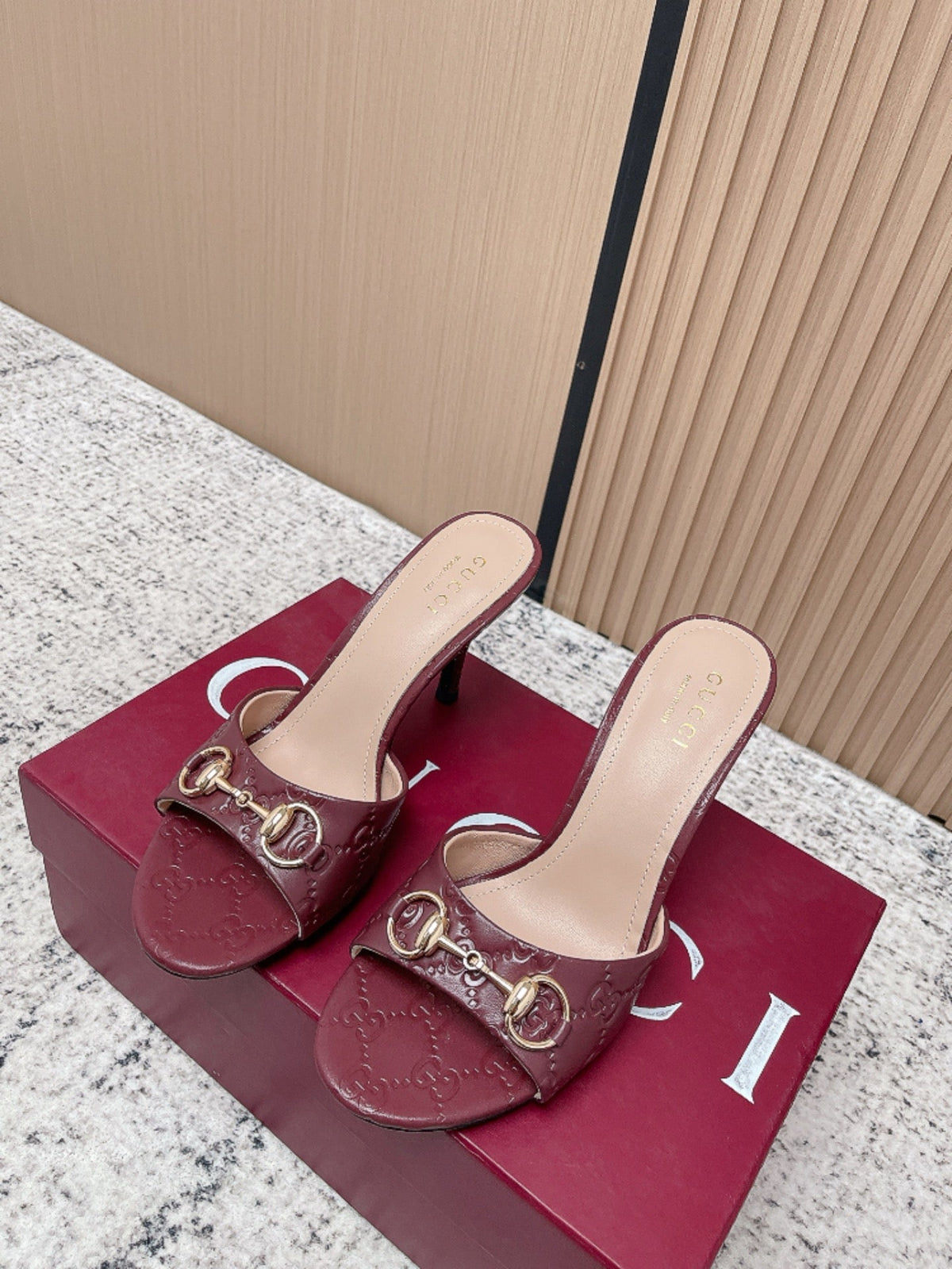 GG Sandal With Horsebit 8.5cm Burgundy Shiny Leather 752222