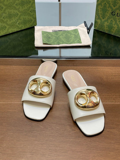 FLAT MULE IN WHITE CALFSKIN
