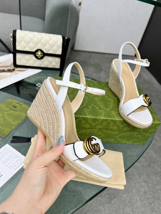 GG 26s Marmont Sandals 10cm Sandals Light Gold Metalic Leather 926708