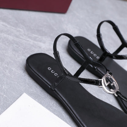 GG Thong Sandal With Interlocking G Black Sheepskin 864298