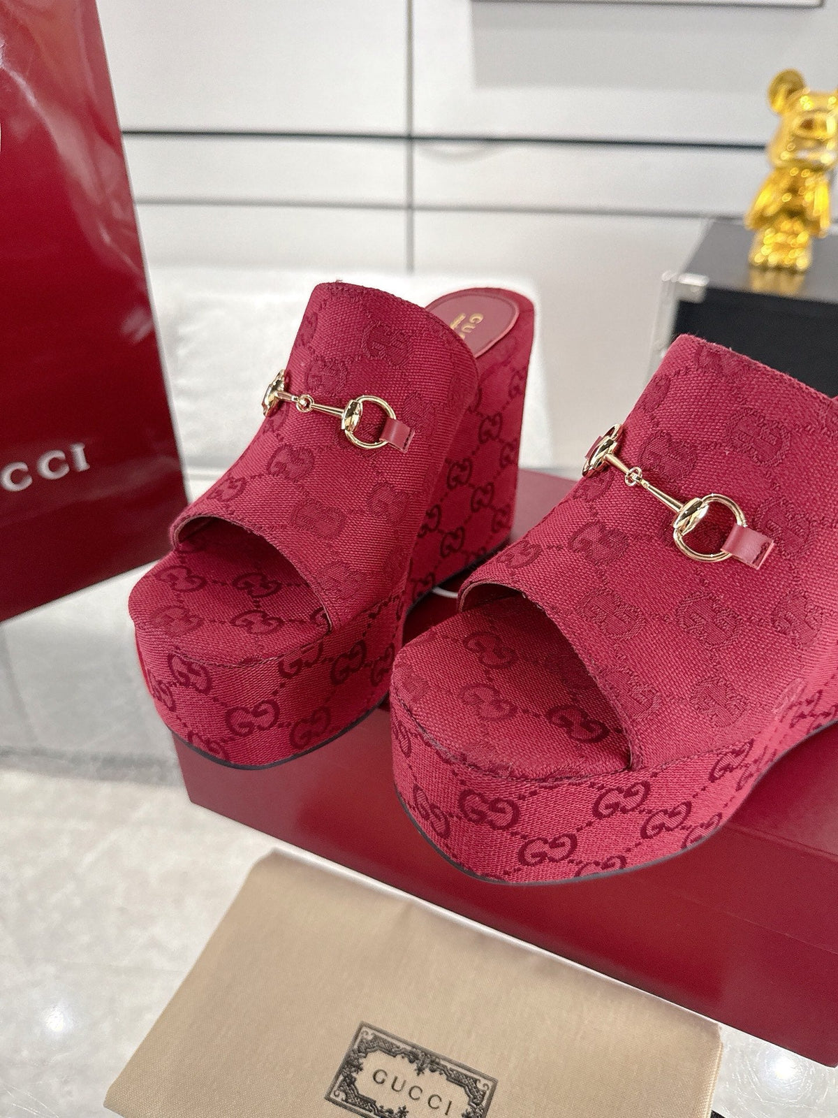 GC Wedge With Horsebit Sandal Red Canvas 292422