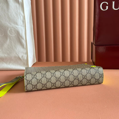 GG Small Bicolor Supreme Pouch Neon Beige Canvas Leather
