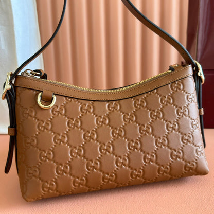 GG Emblem Shoulder Bag Brown Embossed Cowhide