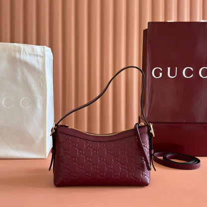 GG Emblem Shoulder Bag Burgundy Embossed Cowhide