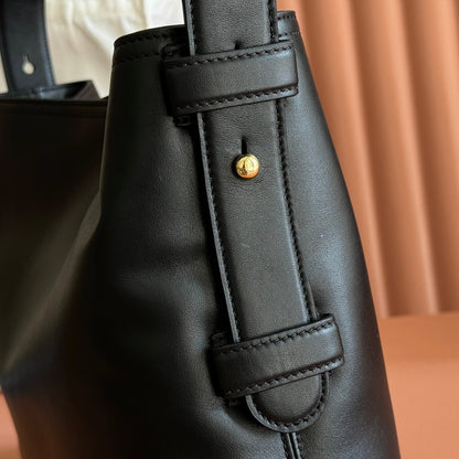 GG Beatrix Large Tote Bag Black Smooth Leather GHW 272128