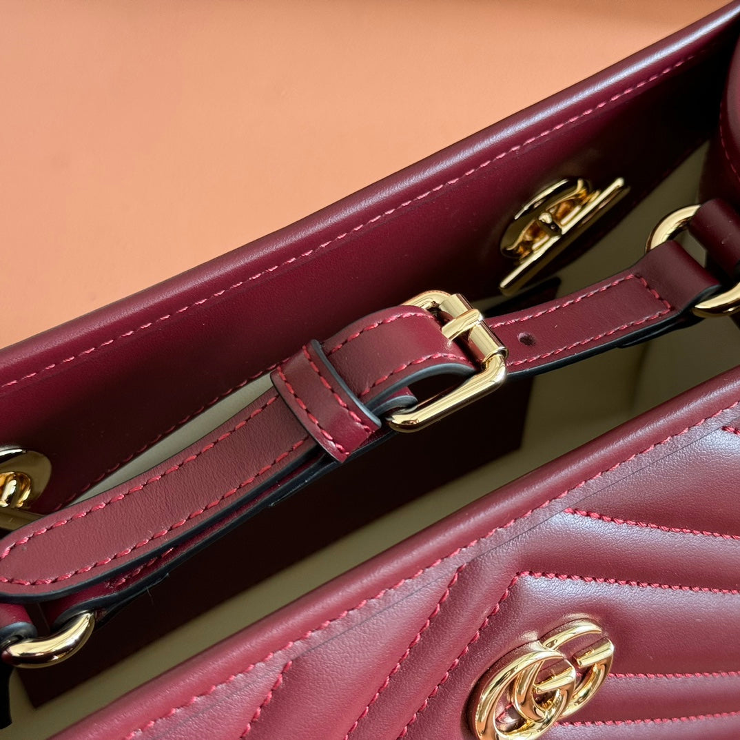 GG Marmont Matelasse Tote Burgundy Leather 271806