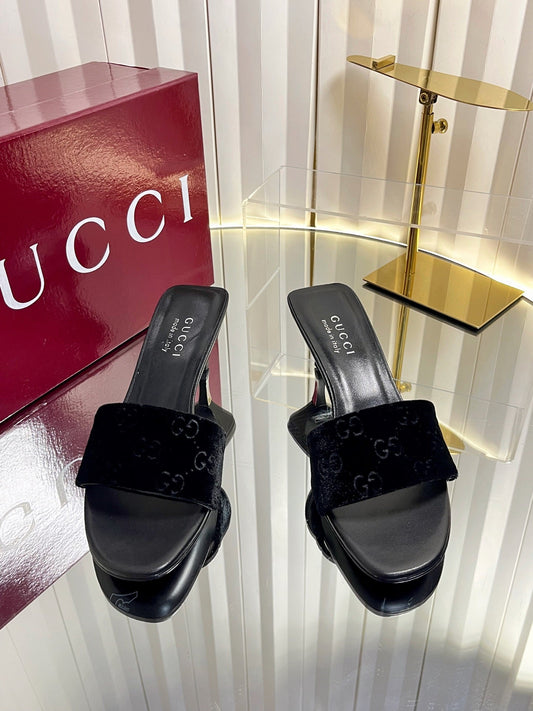 GG 26s Bombshell Sandal 5cm Black Velvet Leather 768154