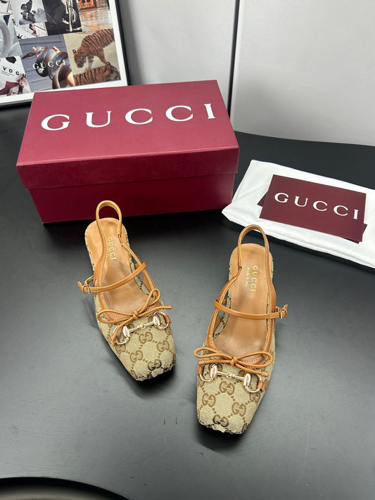 GG 26s Horsebit Slingback 2.5cm Beige Canvas 688319