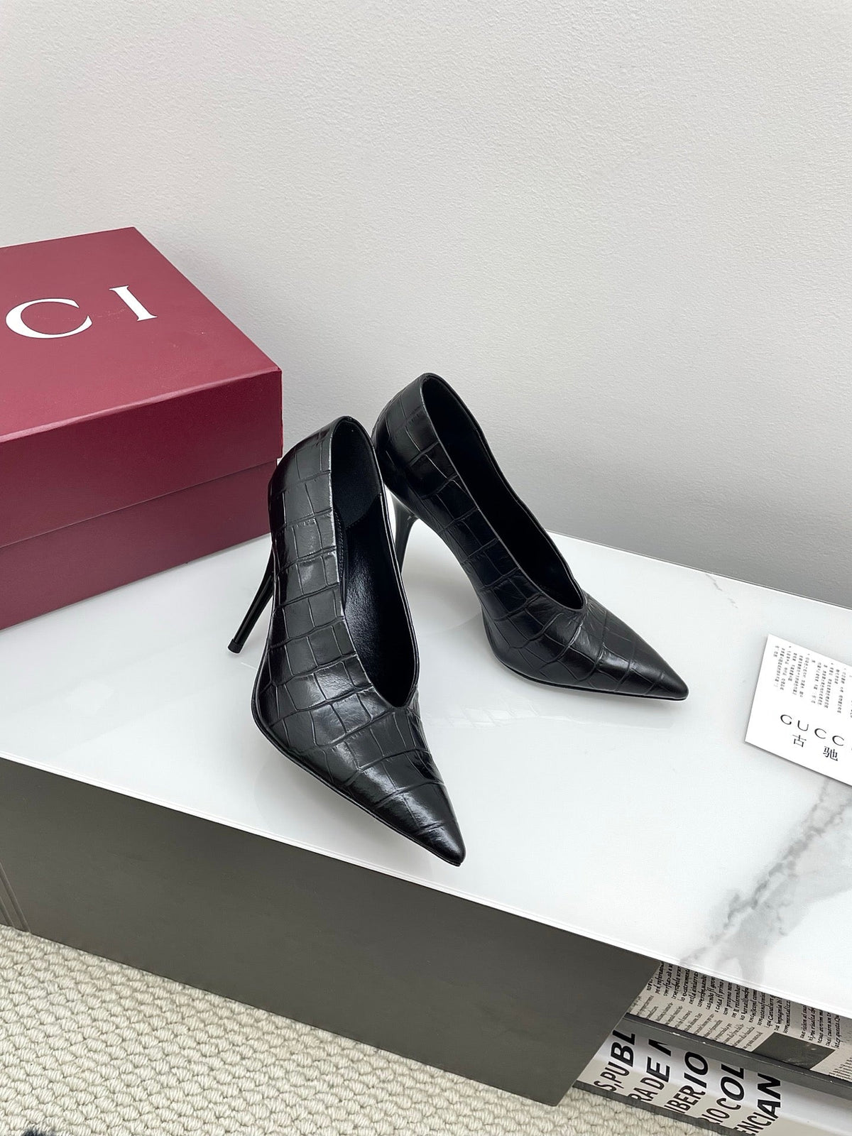 GG 25Ss Crocodile Pattern Pointed Toe High Heels Black Leather 511499