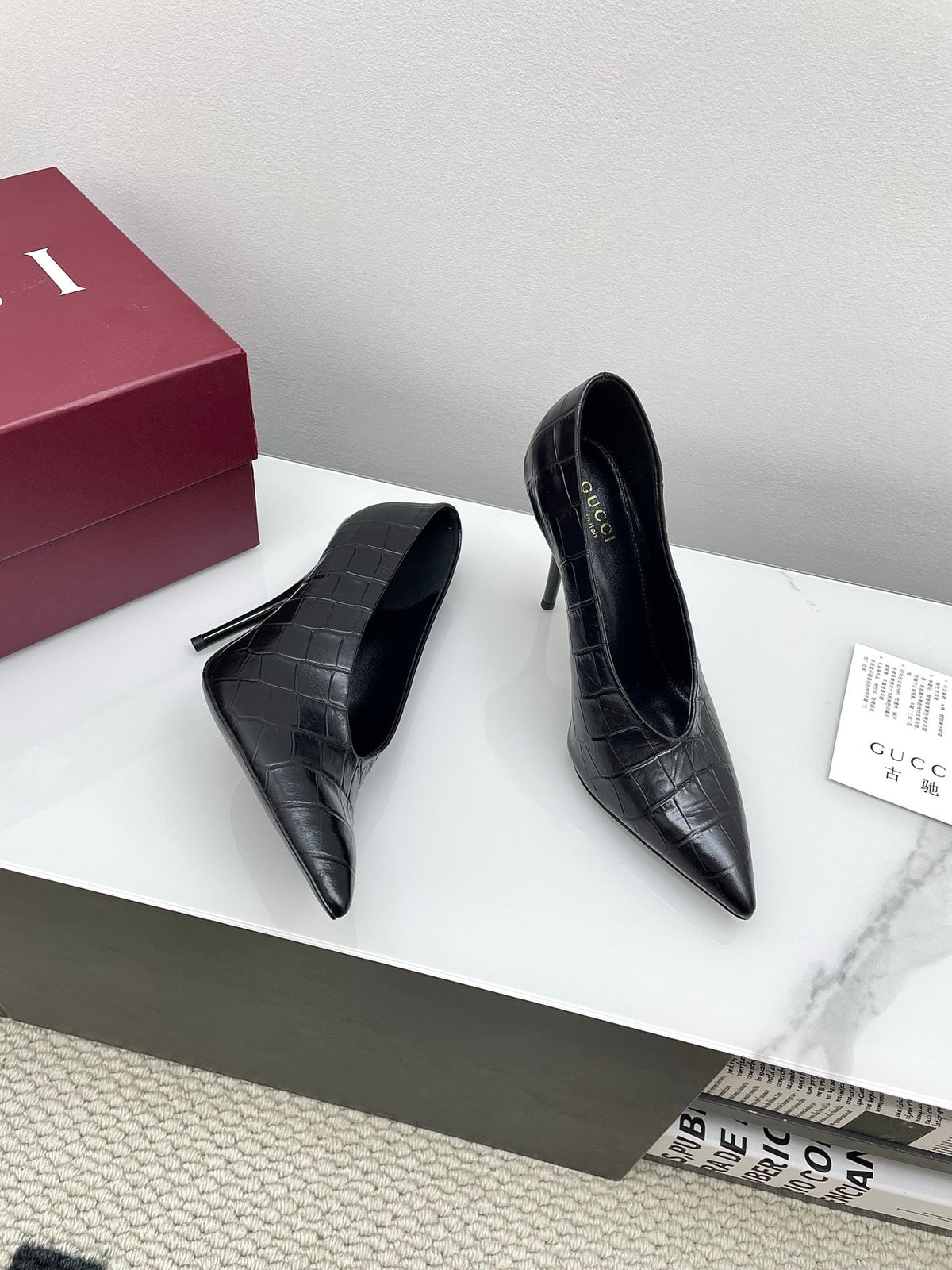 GG 25Ss Crocodile Pattern Pointed Toe High Heels Black Leather 511499