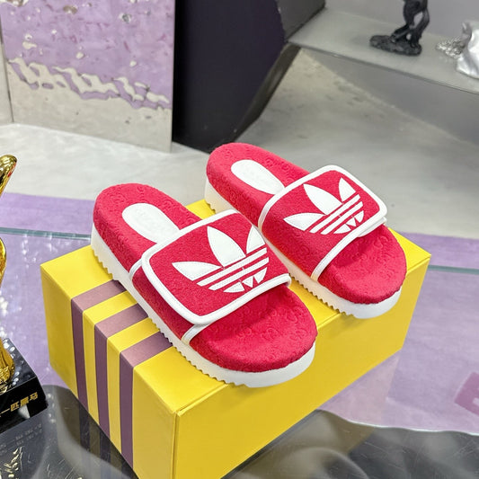 GG x Adidas Slipper Red Cotton 672159