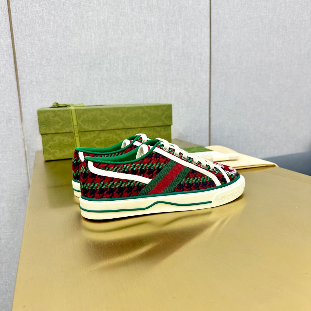 GG TENNIS 1977 TRAINER RED AND DARK GREEN CANVAS