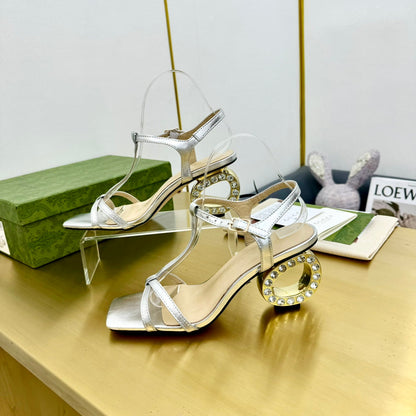 MEDIUM-HEEL SANDAL IN SILVER CALFSKIN WITH RHINSTONES