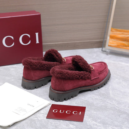 GG Women's Loafer Horsebit Red Suede Shearing 547324