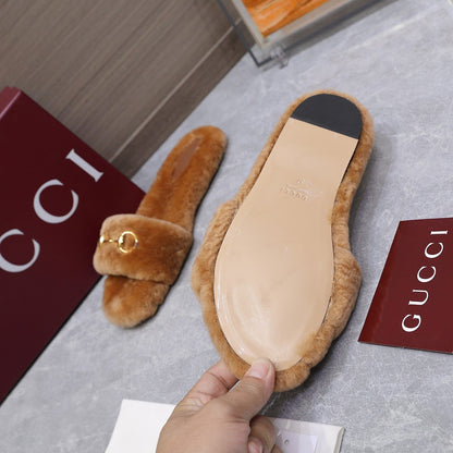 GG Women's Slide with Horsebit Brown Fur 600971