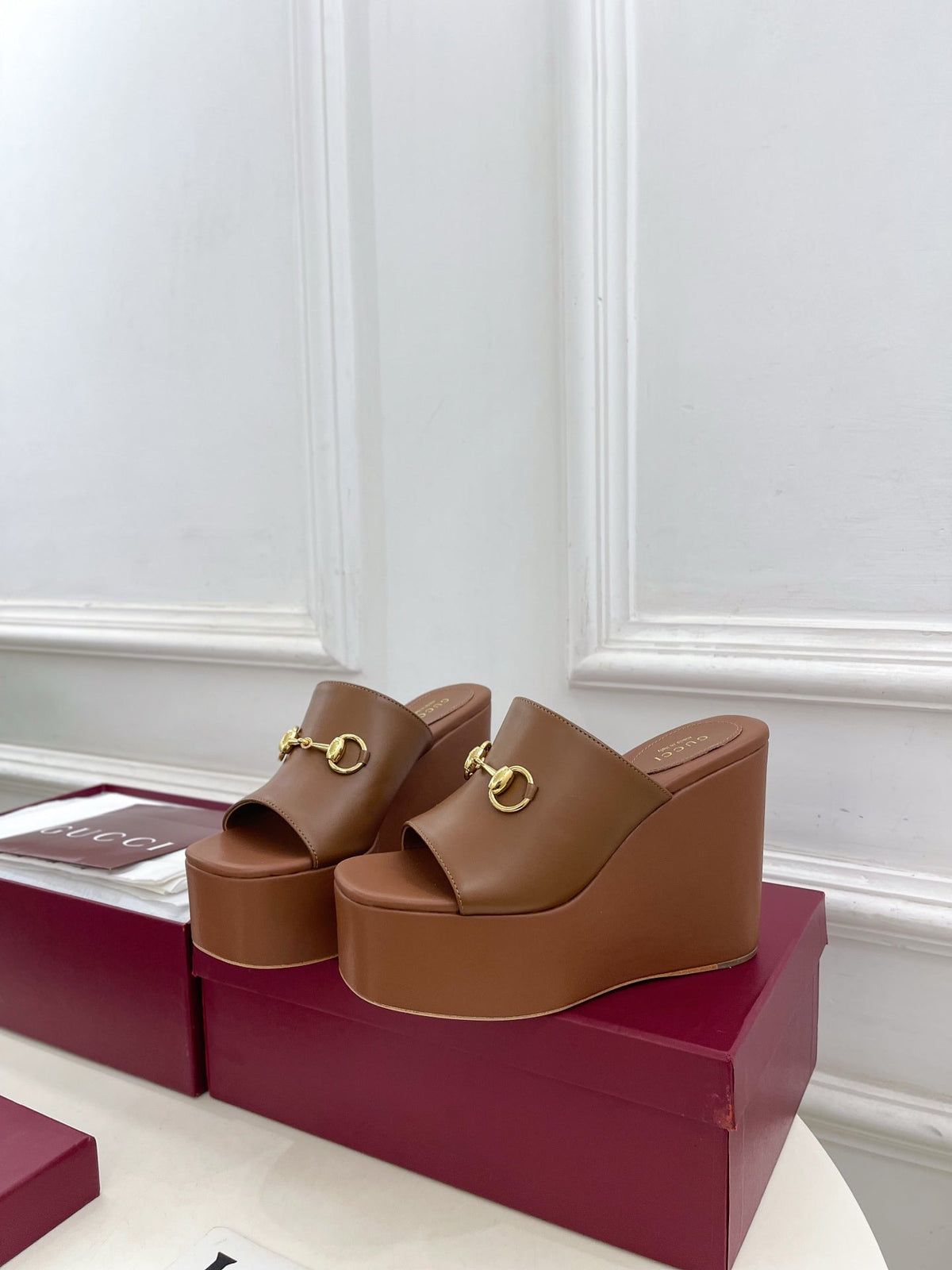 GC Wedge With Horsebit Sandal Brown Leather 640271