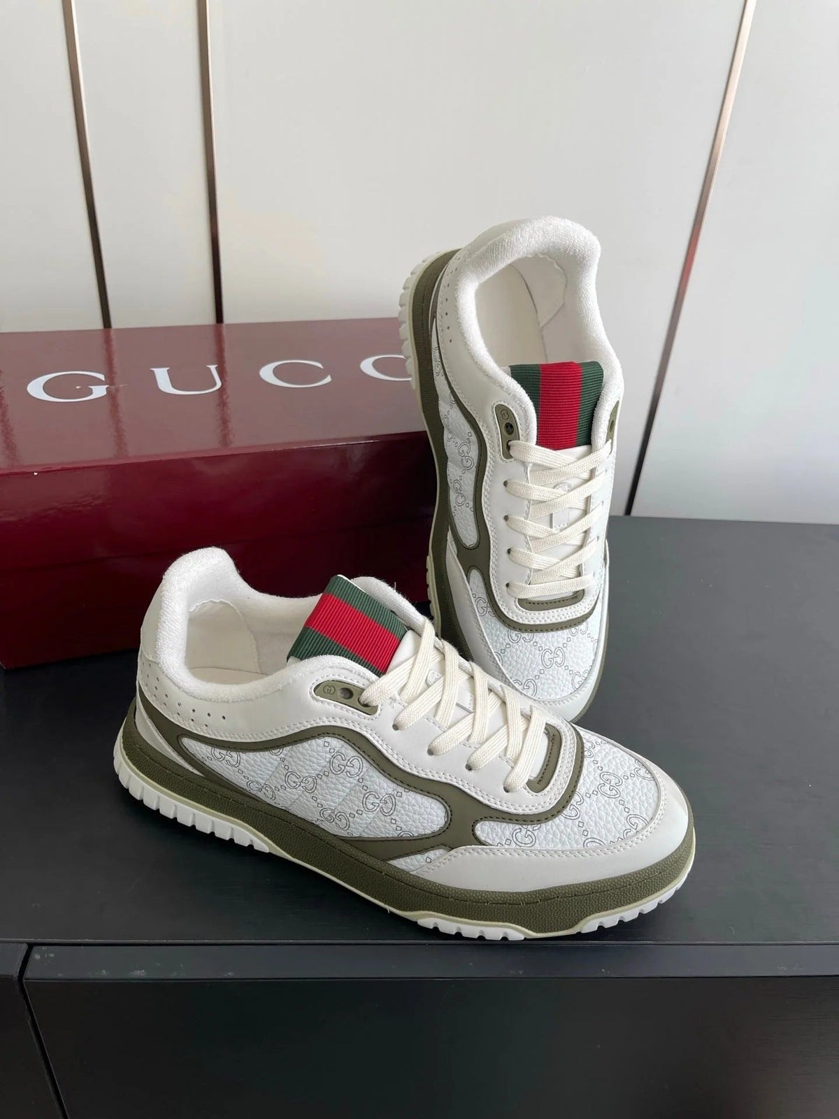 GG 26 Couple Sneakers White Olive Green Cowhide 631677