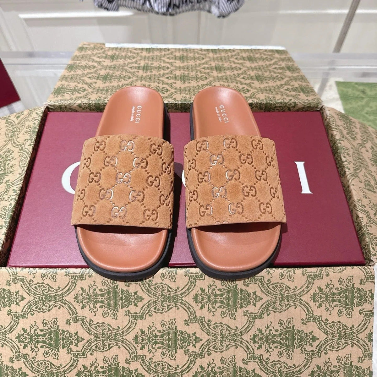 GG SLIDES IN BURNT ORANGE SUEDE WITH EMBOSSED LOGO STYLE 5