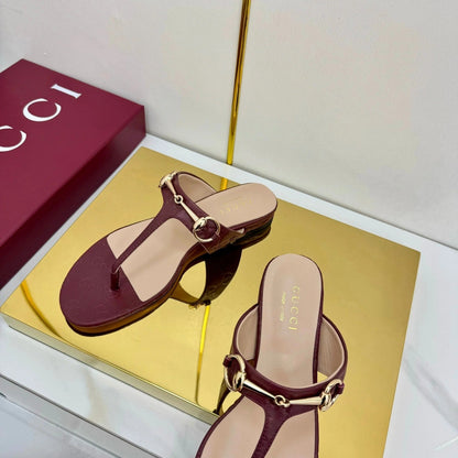 THONG SANDALS IN RED LAMBSKIN PRINTED LOGO WITH GOLD HARDWARE